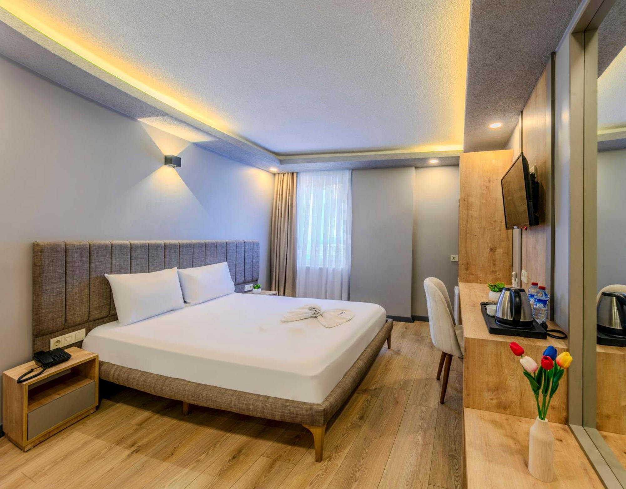 Evim Hotel Corlu Esterno foto