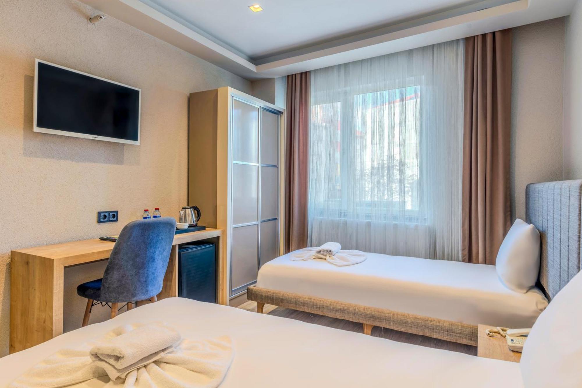 Evim Hotel Corlu Esterno foto